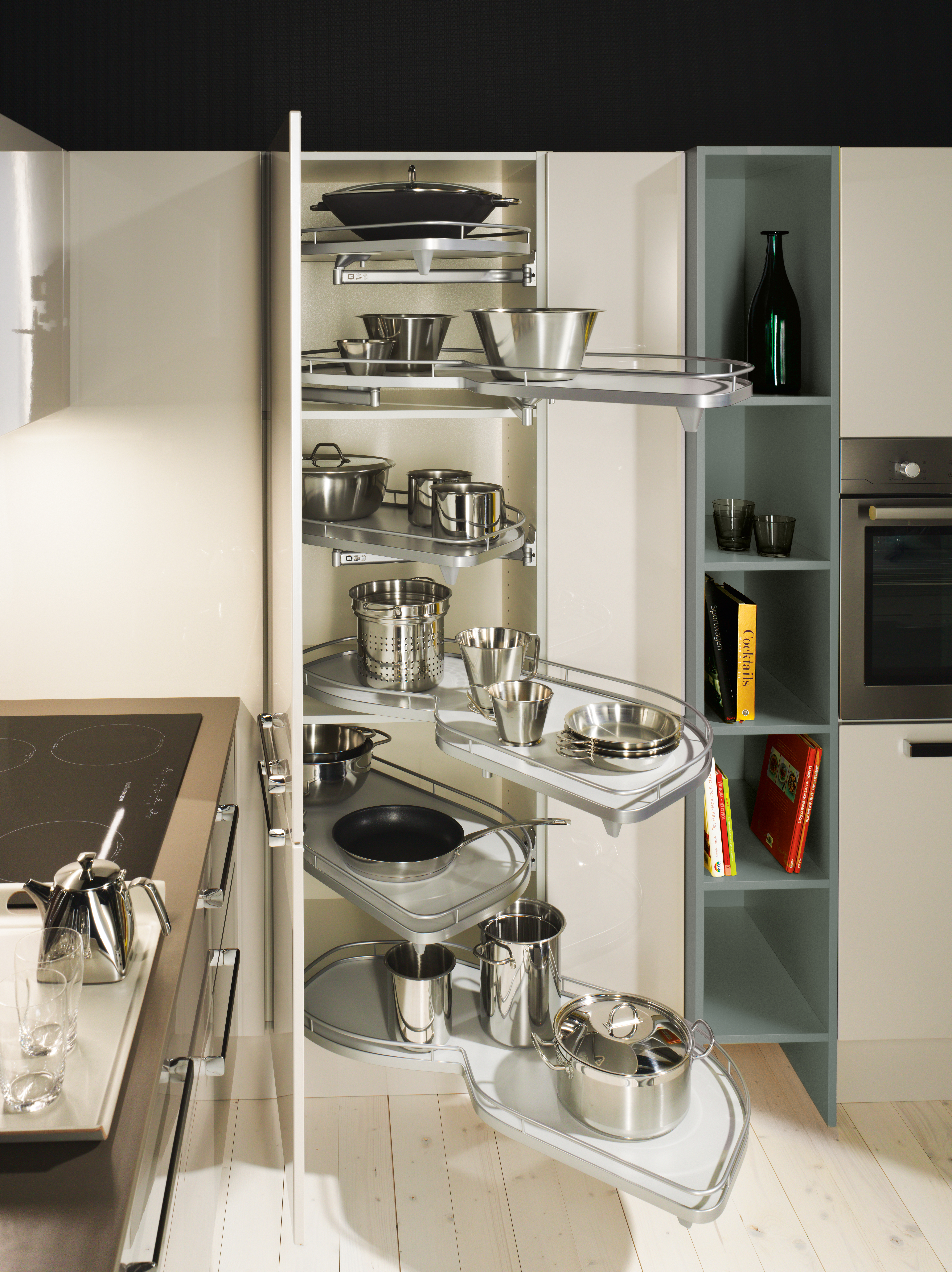 Hochschrank
